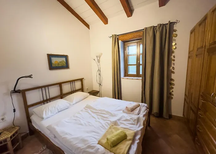House Lunja